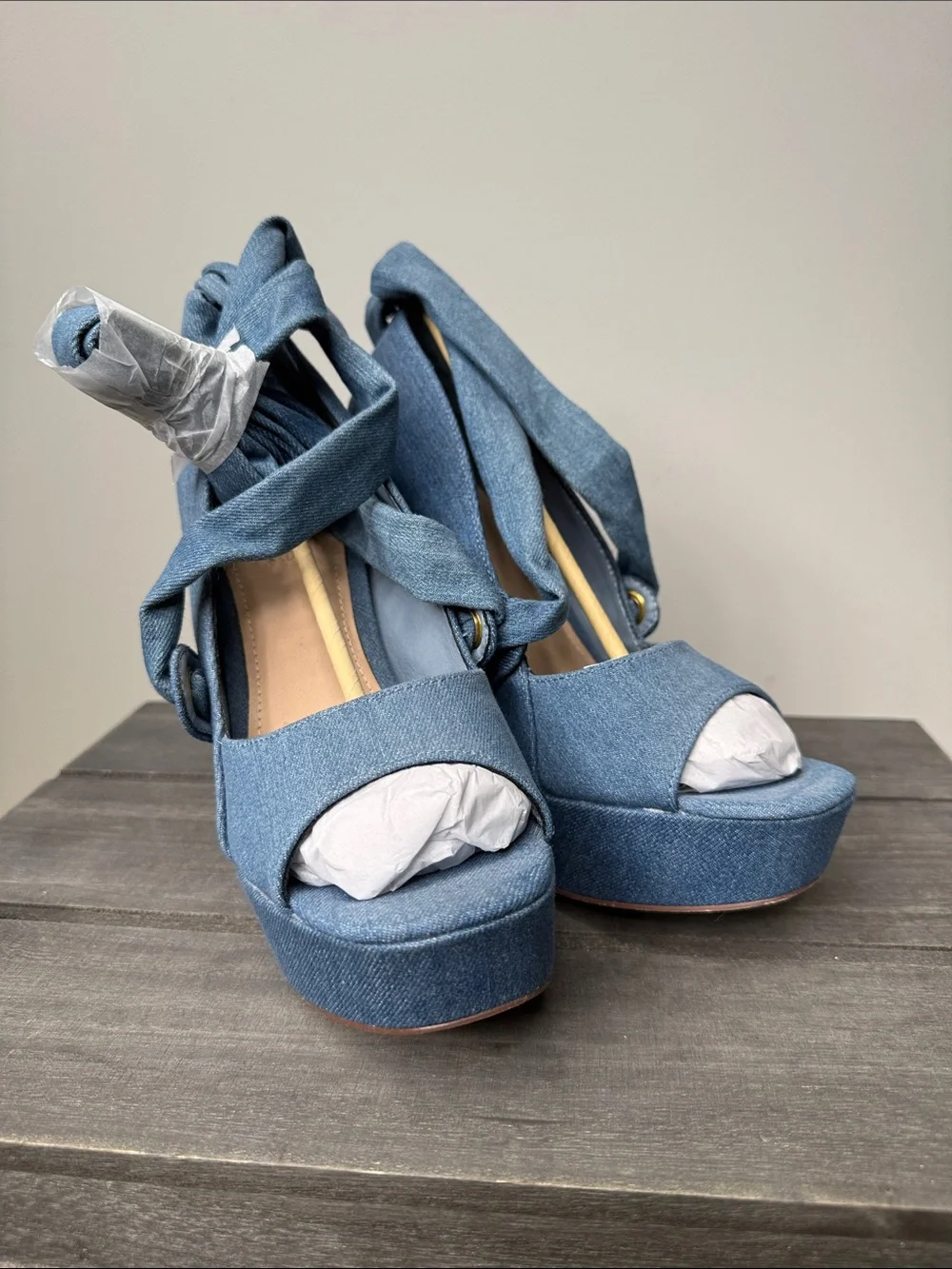 Shoe Dazzle Light Blue Denim Platform Heels with Ankle Wrap